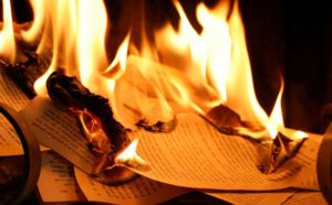 Pembakaran-Kertas Pembakaran Kertas