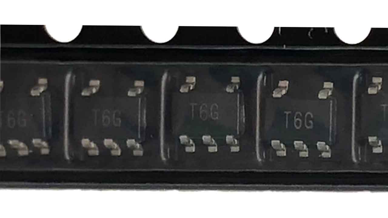 Sensor Suhu IC dengan Keluaran Analog